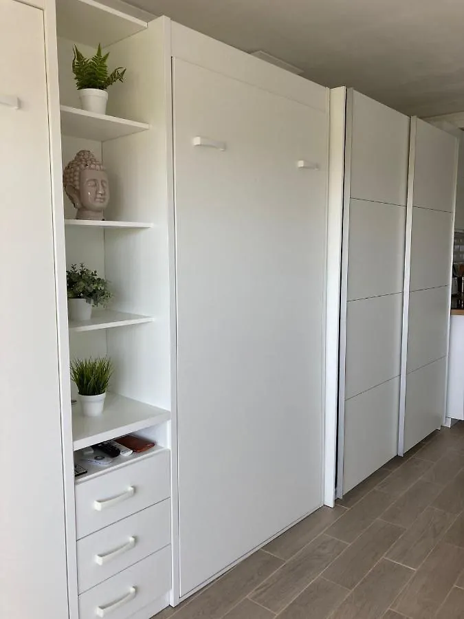 דירות מארבלה Renovated Modern Elegant Studio With Sea View ספרד
